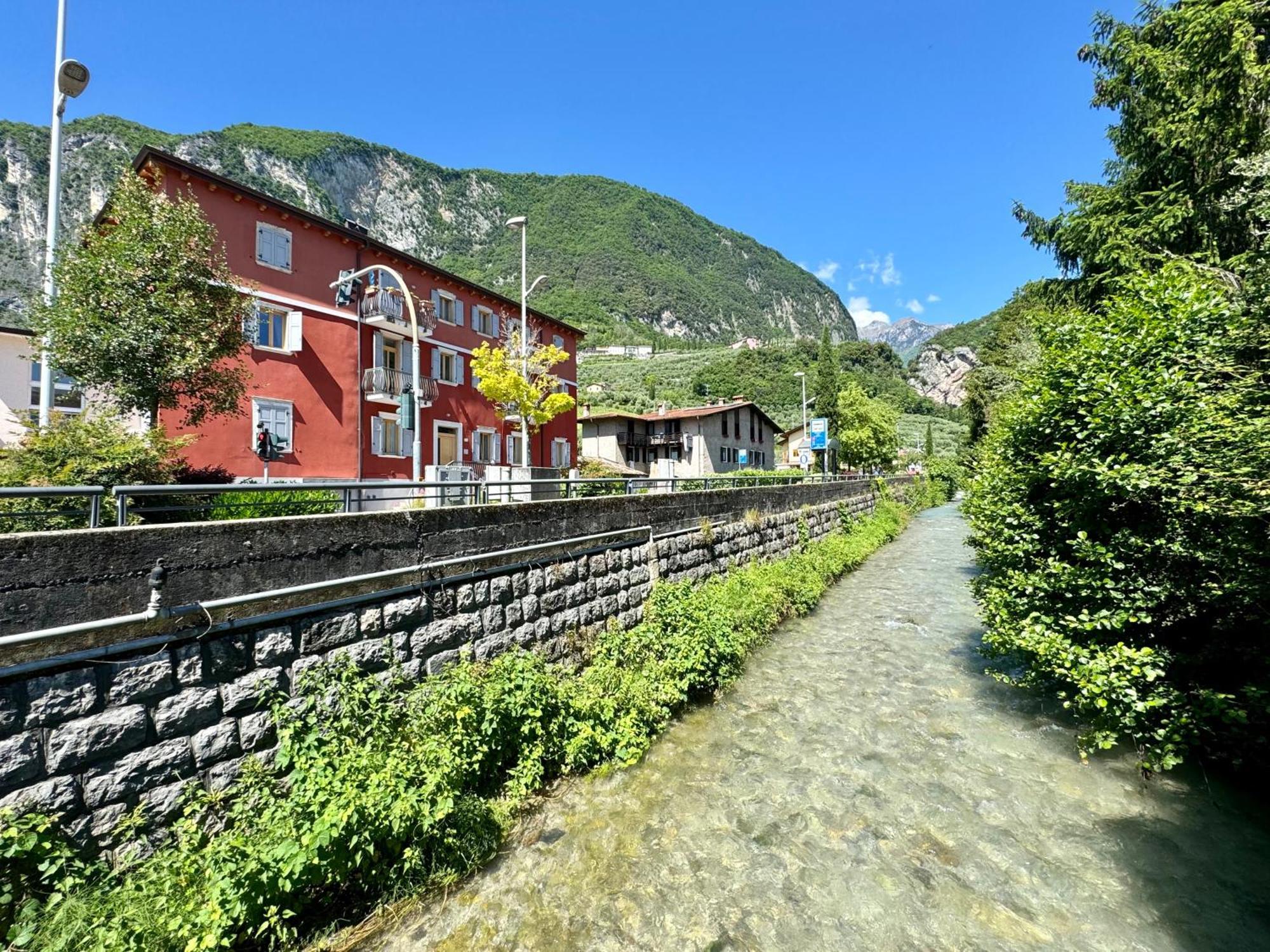Das Rote Haus Riva del Garda Eksteriør bilde